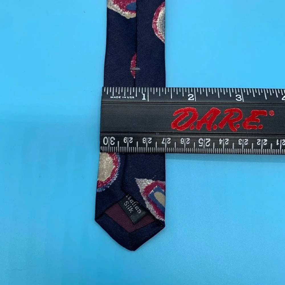 Vintage Halston III Blue Geometric Italian Silk Artsy Men's Classic Neck Tie